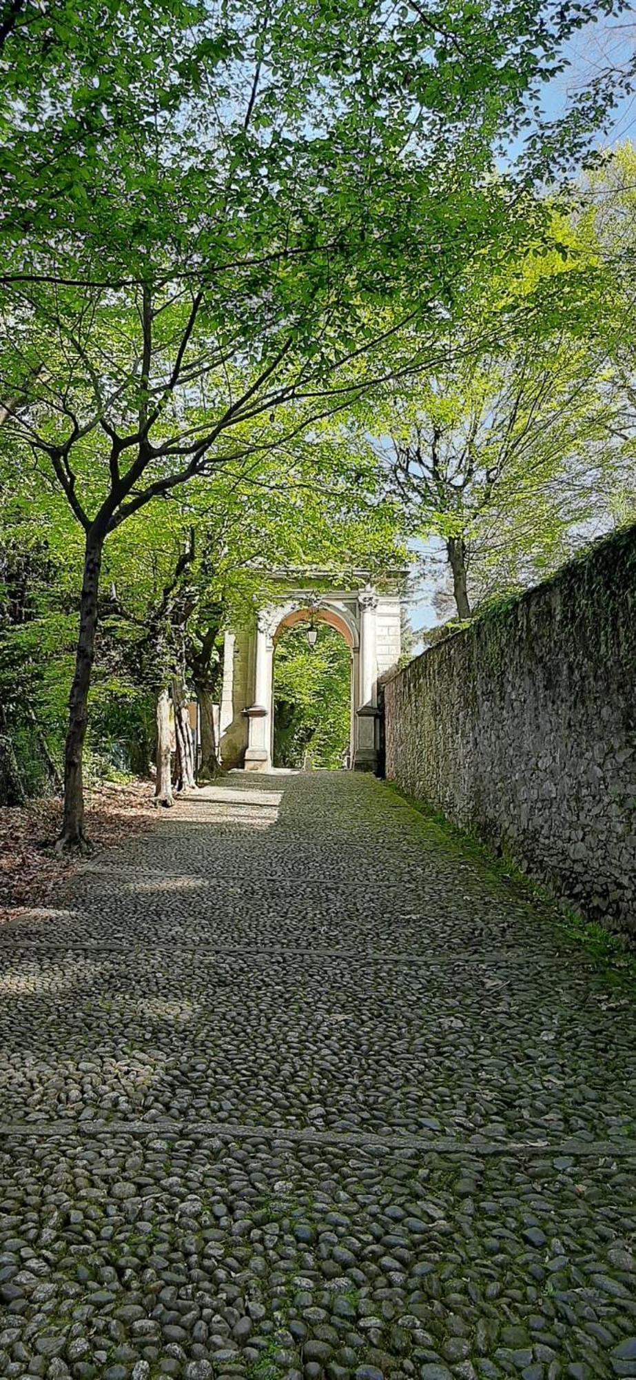 Appartamento Casamia Miasino エクステリア 写真